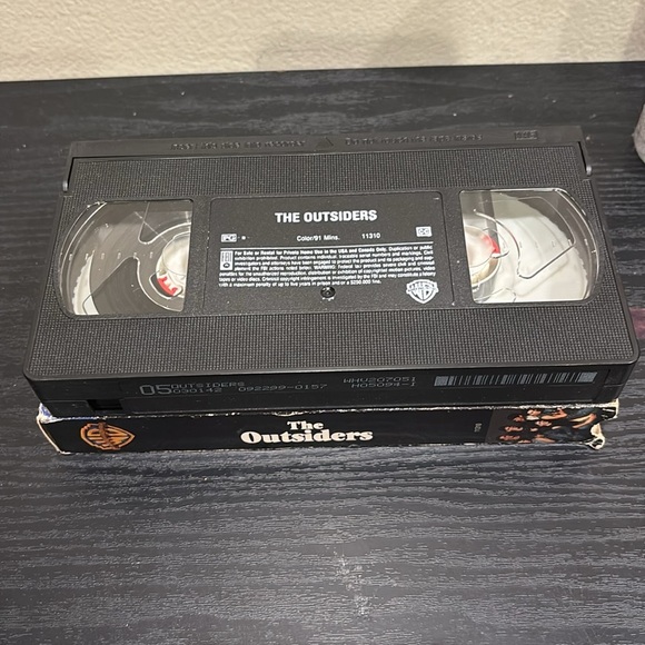 Warner Bros. The Outsiders VHS - Black and Blue - Picture 3 of 3